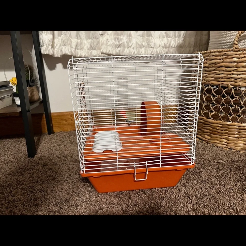 Miss Hollow Hamster Cage